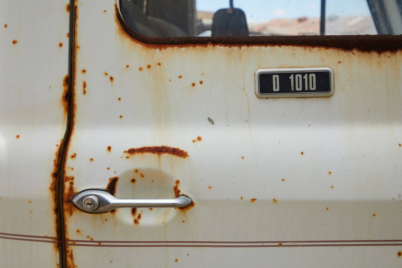 Untreated Cavity — cavity wax & door panel rust protection, before